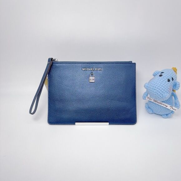 Michael Kors Adele XL Zip Midnight Metallic Gunmetal Wristlet Clutch Pouch NWT - Picture 1 of 7